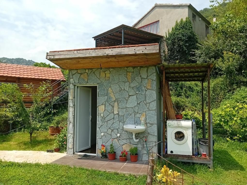 Camp Sunny Hills Otel Virpazar Dış mekan fotoğraf